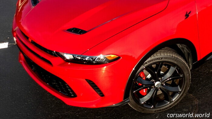 Los aranceles de EE.UU. impactaron tanto a esta Dodge que podría saltarse por completo 2026 | Carscoops